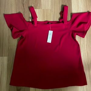NEW Ann Taylor off the Shoulder Maroon Short Sleeve - M